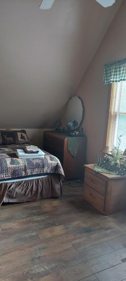 The Old Tioga Inn Bed And Breakfast Fairmount Springs Экстерьер фото